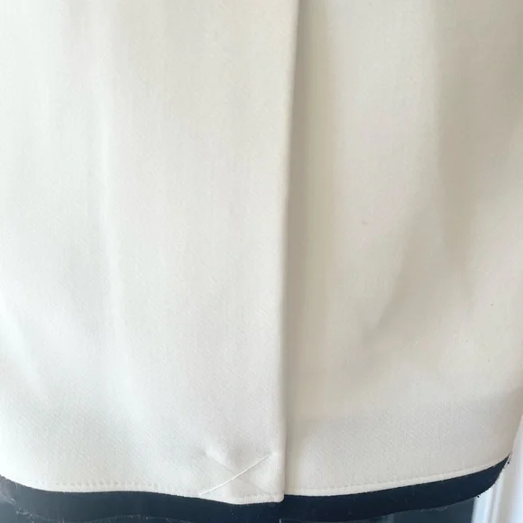 ALICE + OLIVIA Breann Fitted Contrast Trim Blazer NWT - Picture 13 of 16